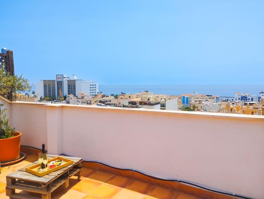 Penthouse With Jacuzzi And Spectacular Sea Views Apartman Nerja Kültér fotó
