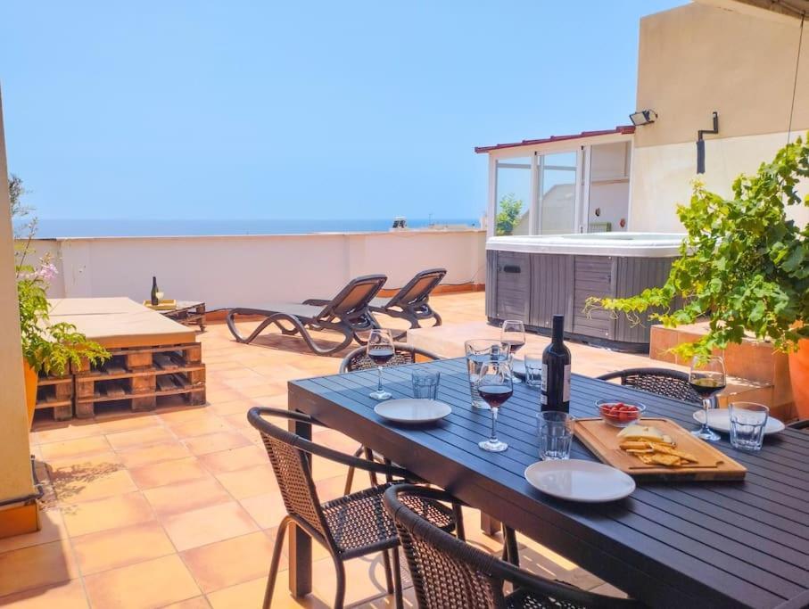 Penthouse With Jacuzzi And Spectacular Sea Views Apartman Nerja Kültér fotó